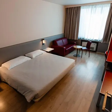 Hotel Ristorante I Castelli 4* ألبا